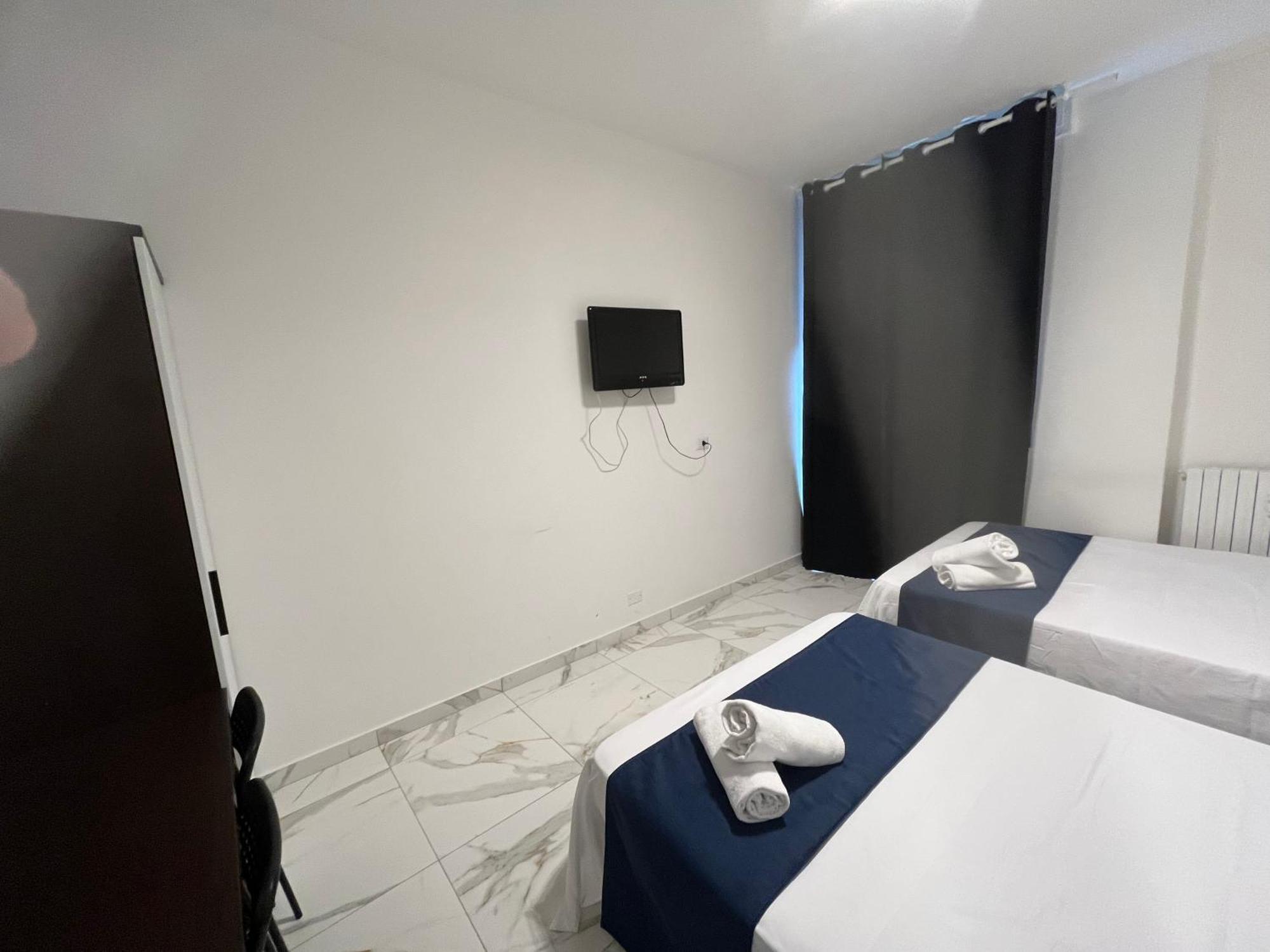 Jcube Apartments Bocconi Milano Exterior photo